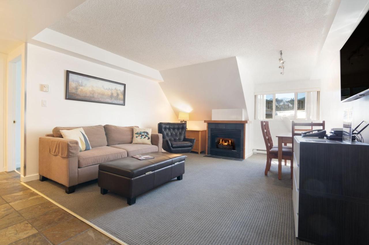 Whistler Village Centre By Latour Hotels And Resorts Extérieur photo