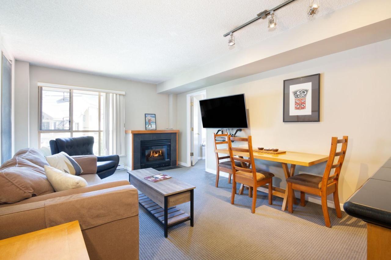 Whistler Village Centre By Latour Hotels And Resorts Extérieur photo